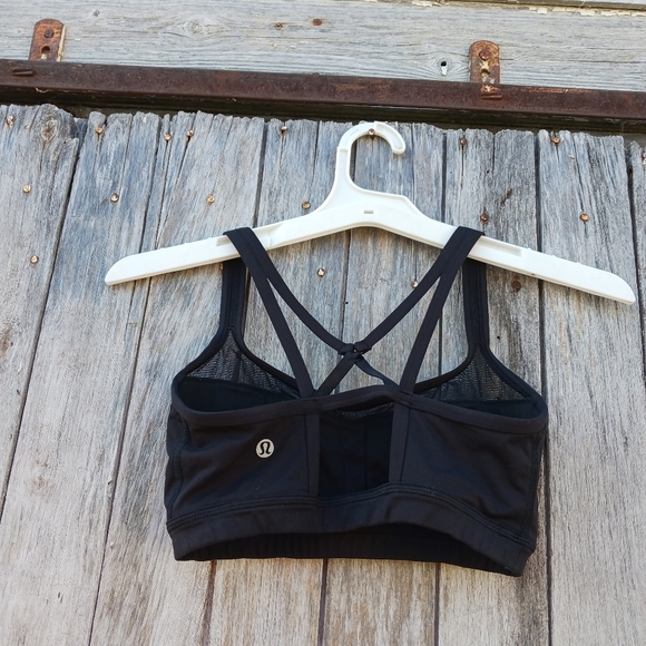 Lululemon Sweaty Endeavor Black Mesh Strappy Sports Bra Women Sz 4 Light Support - Picture 6 of 7